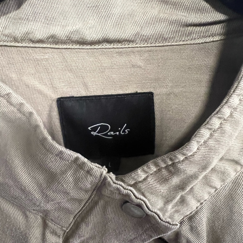 Army green jacket - Picture 2 of 2